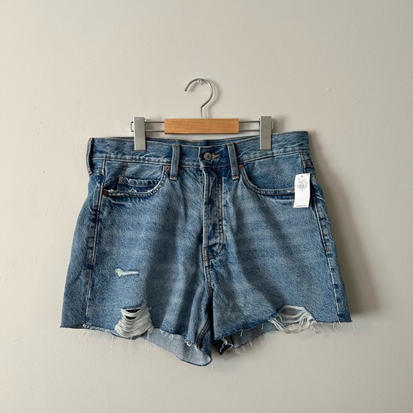 OLD NAVY Higher High Rise Sky Hi A-line Shorts - Picture 2 of 4